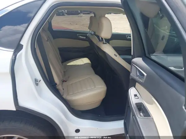 2FMPK4J9XRBB00532 2024 FORD EDGE - Image 8