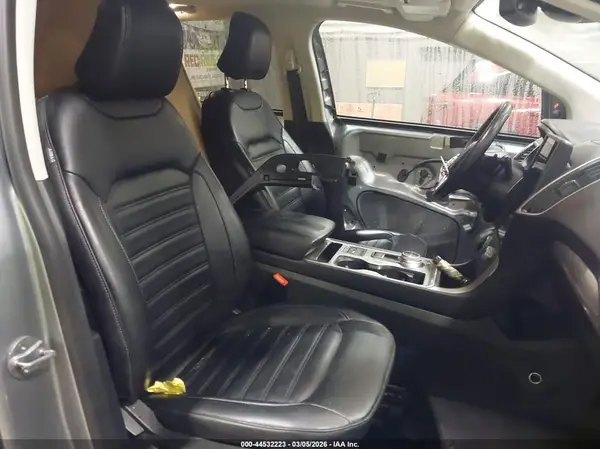 2FMPK4J9XRBB05052 2024 FORD EDGE - Image 8