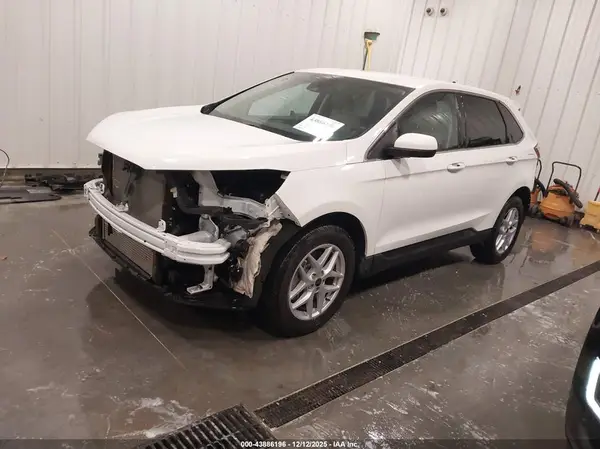 2FMPK4J9XRBB07237 2024 FORD EDGE - Image 2