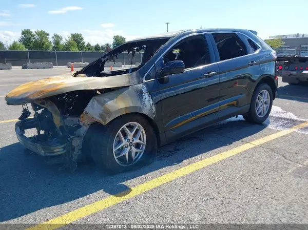 2FMPK4J9XRBB23714 2024 FORD EDGE - Image 2