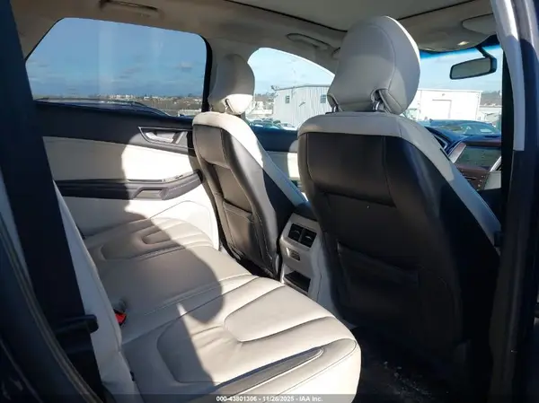 2FMPK4K84HBC52374 2017 FORD EDGE - Image 8