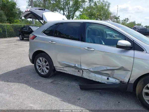 2019 FORD EDGE auction photo 6
