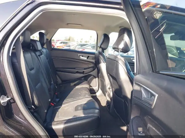 2FMPK4K95NBA39096 2022 FORD EDGE - Image 8