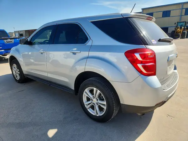2GNALBEK1H1500631 2017 CHEVROLET EQUINOX - Image 2
