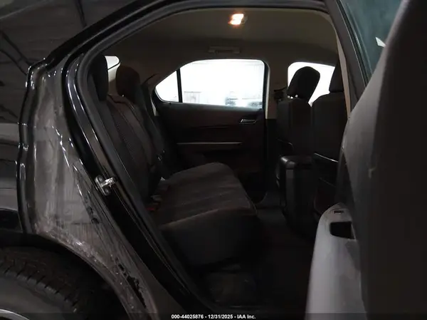 2GNALBEK1H1557363 2017 CHEVROLET EQUINOX - Image 8