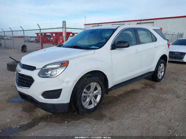 2GNALBEK1H1603144 2017 CHEVROLET EQUINOX - Image 2