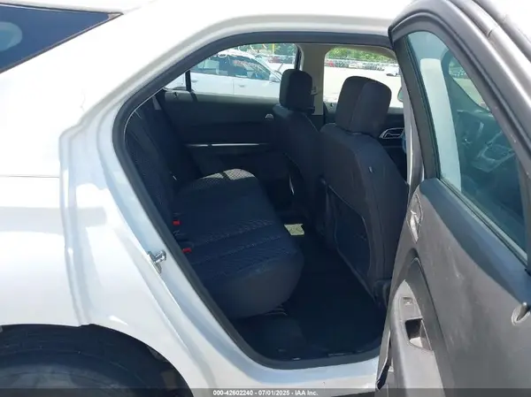 2GNALBEK2H1563818 2017 CHEVROLET EQUINOX - Image 8