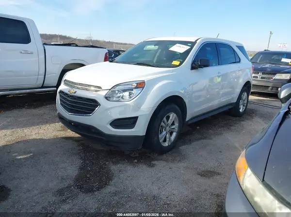 2GNALBEK3H1521156 2017 CHEVROLET EQUINOX - Image 2