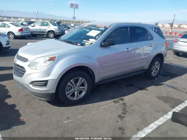 2GNALBEK3H6107085 2017 CHEVROLET EQUINOX - Image 2