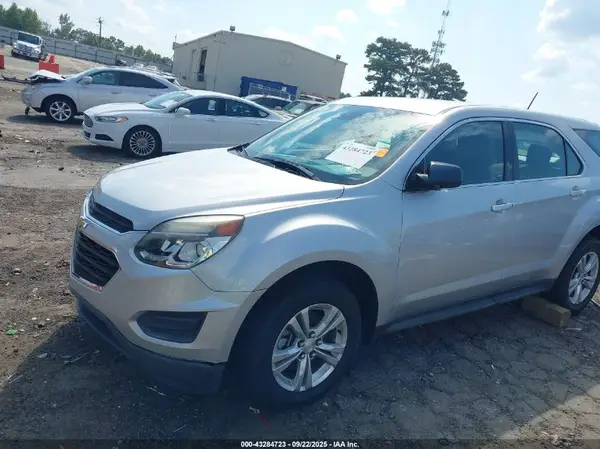 2GNALBEK4H1505208 2017 CHEVROLET EQUINOX - Image 2