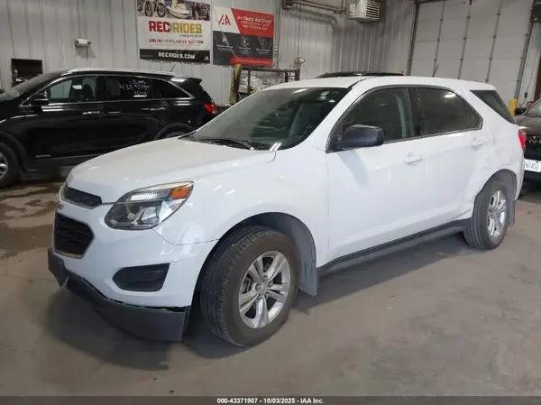 2GNALBEK5H1529114 2017 CHEVROLET EQUINOX - Image 2