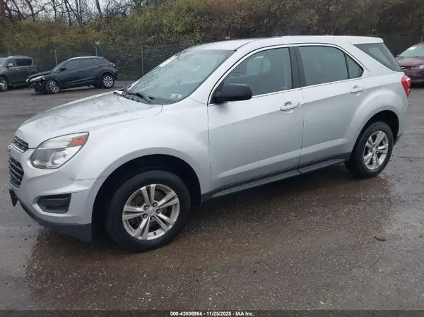 2GNALBEK6H1555155 2017 CHEVROLET EQUINOX - Image 2