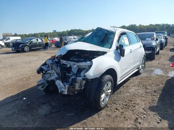 2GNALBEK8H1512209 2017 CHEVROLET EQUINOX - Image 2