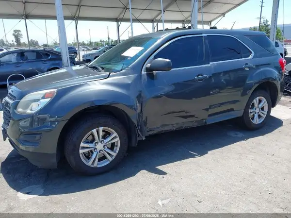 2GNALBEK8H1565928 2017 CHEVROLET EQUINOX - Image 2
