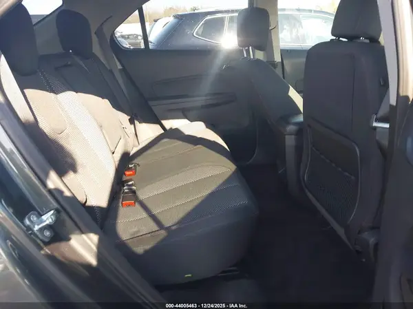 2GNALBEK8H1582857 2017 CHEVROLET EQUINOX - Image 8