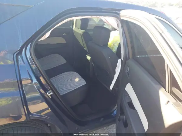 2GNALBEK8H1594460 2017 CHEVROLET EQUINOX - Image 8