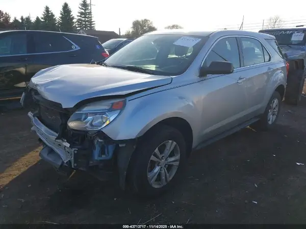 2GNALBEK8H1612066 2017 CHEVROLET EQUINOX - Image 2