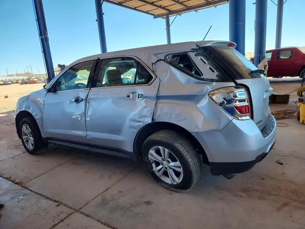 2GNALBEK9H1543100 2017 CHEVROLET EQUINOX - Image 2