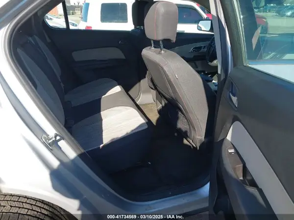 2GNALBEK9H1565422 2017 CHEVROLET EQUINOX - Image 8