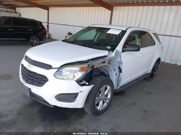 2GNALBEK9H1600945 2017 CHEVROLET EQUINOX - Image 2