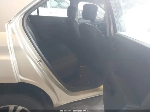 2GNALBEKXG1141178 2016 CHEVROLET EQUINOX - Image 8
