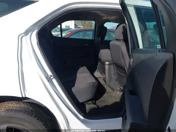2GNALBEKXH1566076 2017 CHEVROLET EQUINOX - Image 8