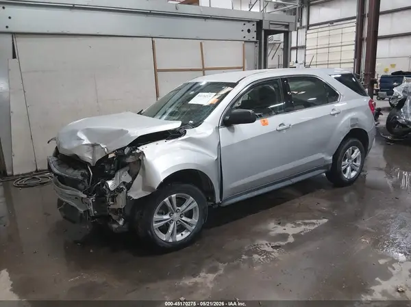 2GNALBEKXH1573433 2017 CHEVROLET EQUINOX - Image 2