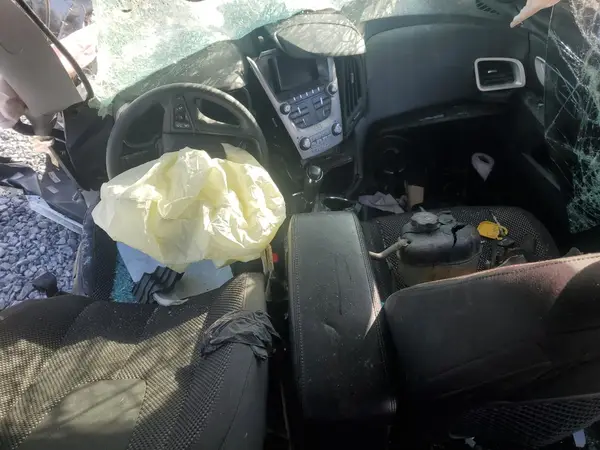 2GNALBEKXH1573853 2017 CHEVROLET EQUINOX - Image 8