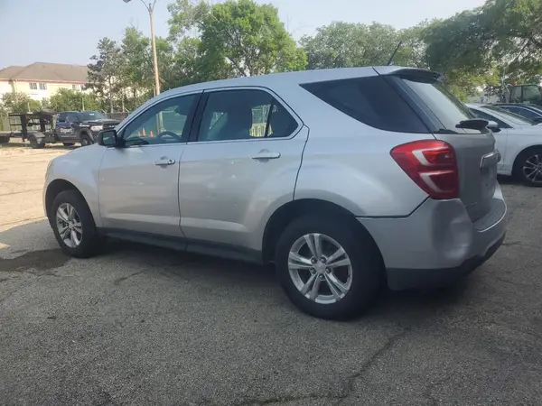 2GNALBEKXH1586750 2017 CHEVROLET EQUINOX - Image 2