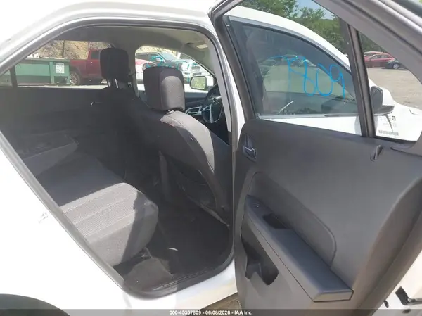 2GNALCEK0H1501534 2017 CHEVROLET EQUINOX - Image 8