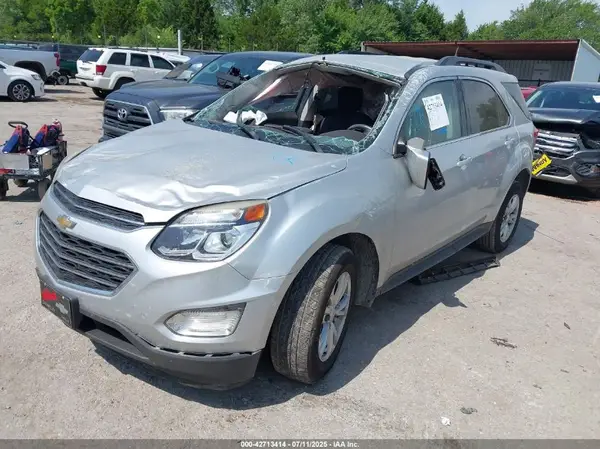 2GNALCEK0H1502974 2017 CHEVROLET EQUINOX - Image 2