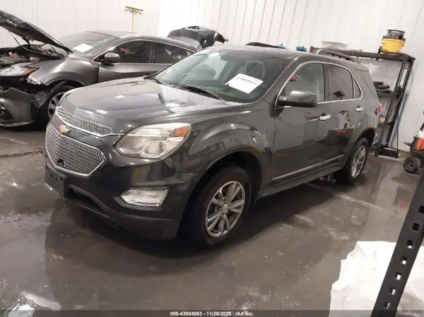 2GNALCEK0H1576962 2017 CHEVROLET EQUINOX - Image 2