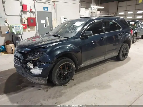 2GNALCEK0H1578212 2017 CHEVROLET EQUINOX - Image 2