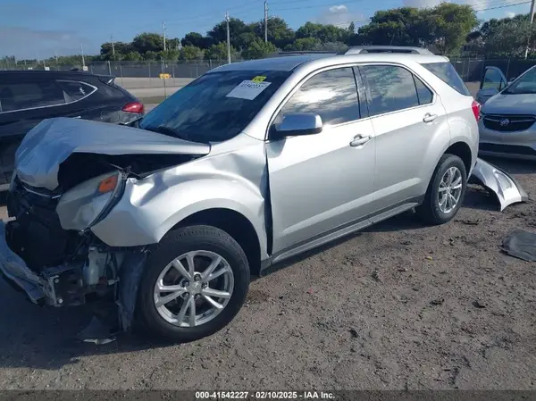 2GNALCEK0H1587055 2017 CHEVROLET EQUINOX - Image 2
