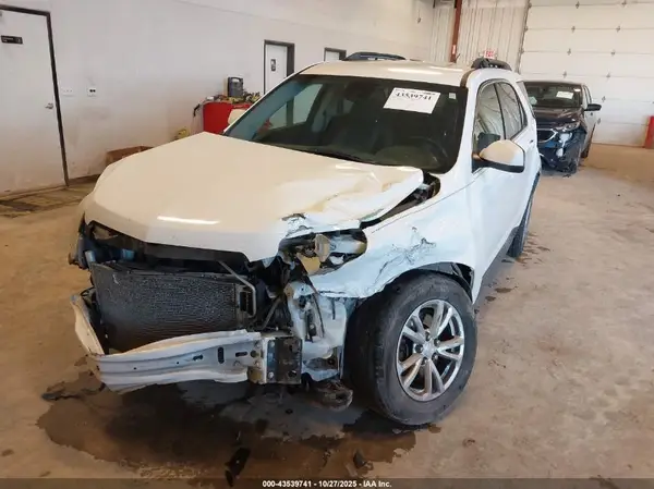 2GNALCEK0H1592899 2017 CHEVROLET EQUINOX - Image 2