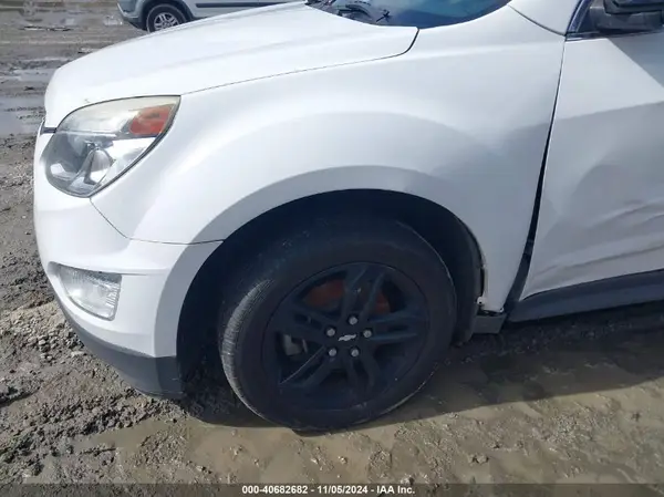 2GNALCEK0H1596144 2017 CHEVROLET EQUINOX - Image 2