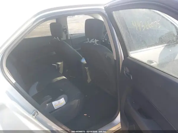 2GNALCEK0H1599335 2017 CHEVROLET EQUINOX - Image 8