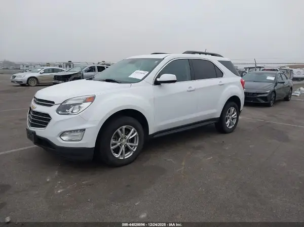 2GNALCEK0H1611192 2017 CHEVROLET EQUINOX - Image 2