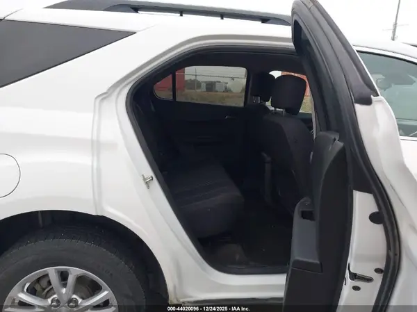 2GNALCEK0H1611192 2017 CHEVROLET EQUINOX - Image 8
