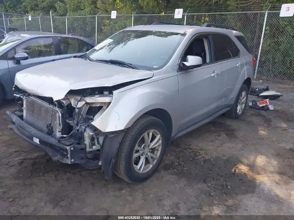 2GNALCEK0H6209725 2017 CHEVROLET EQUINOX - Image 2