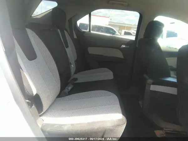 2GNALCEK0H6312000 2017 CHEVROLET EQUINOX - Image 8