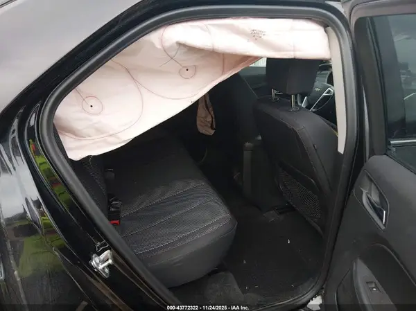 2GNALCEK1H1514552 2017 CHEVROLET EQUINOX - Image 8