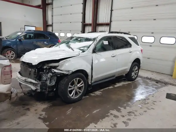 2GNALCEK1H1517483 2017 CHEVROLET EQUINOX - Image 2