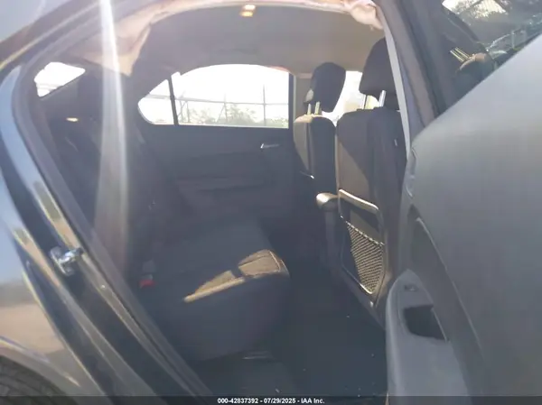 2GNALCEK1H1575397 2017 CHEVROLET EQUINOX - Image 8