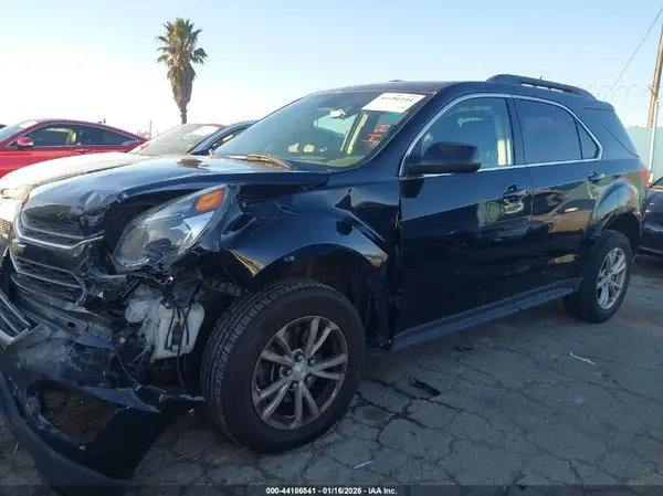 2GNALCEK1H6288029 2017 CHEVROLET EQUINOX - Image 2