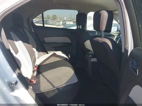 2GNALCEK2H1519629 2017 CHEVROLET EQUINOX - Image 8