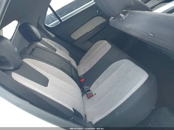 2GNALCEK2H6290243 2017 CHEVROLET EQUINOX - Image 8