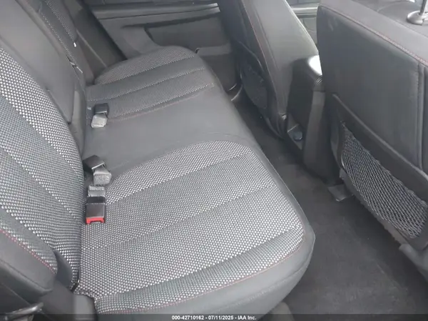 2GNALCEK3H1564384 2017 CHEVROLET EQUINOX - Image 8
