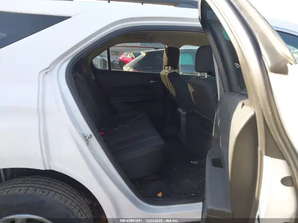 2GNALCEK3H1566832 2017 CHEVROLET EQUINOX - Image 8
