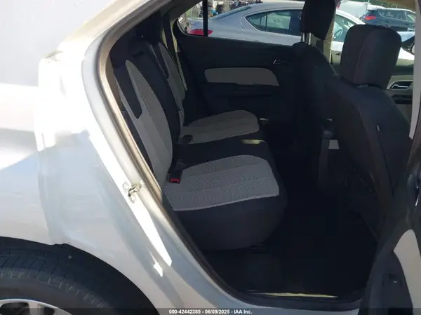 2GNALCEK3H1577037 2017 CHEVROLET EQUINOX - Image 8